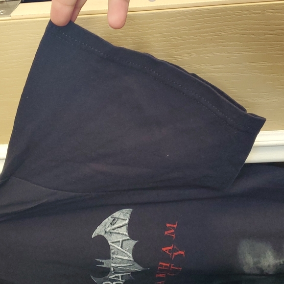 Batman Shirt - Picture 7 of 11